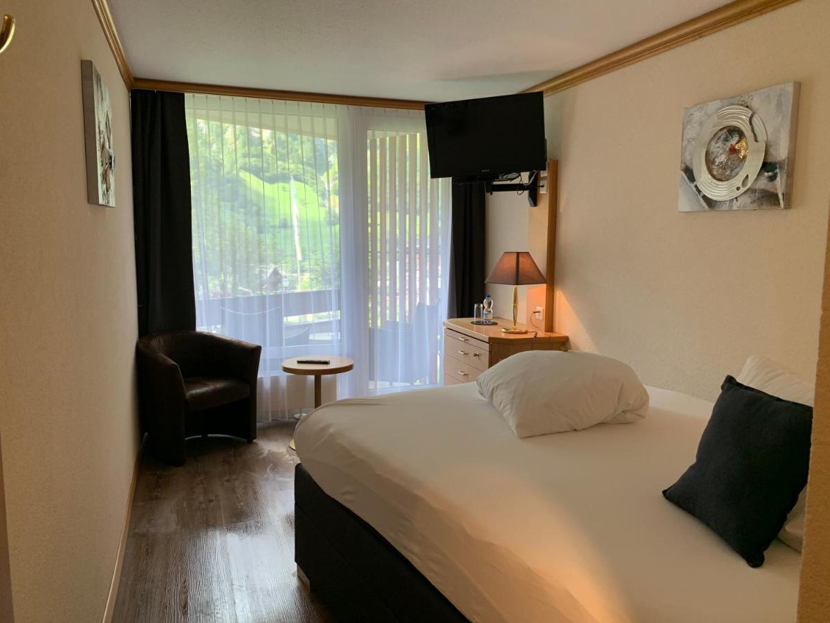Hotel Quellenhof Лойкербад Екстериор снимка