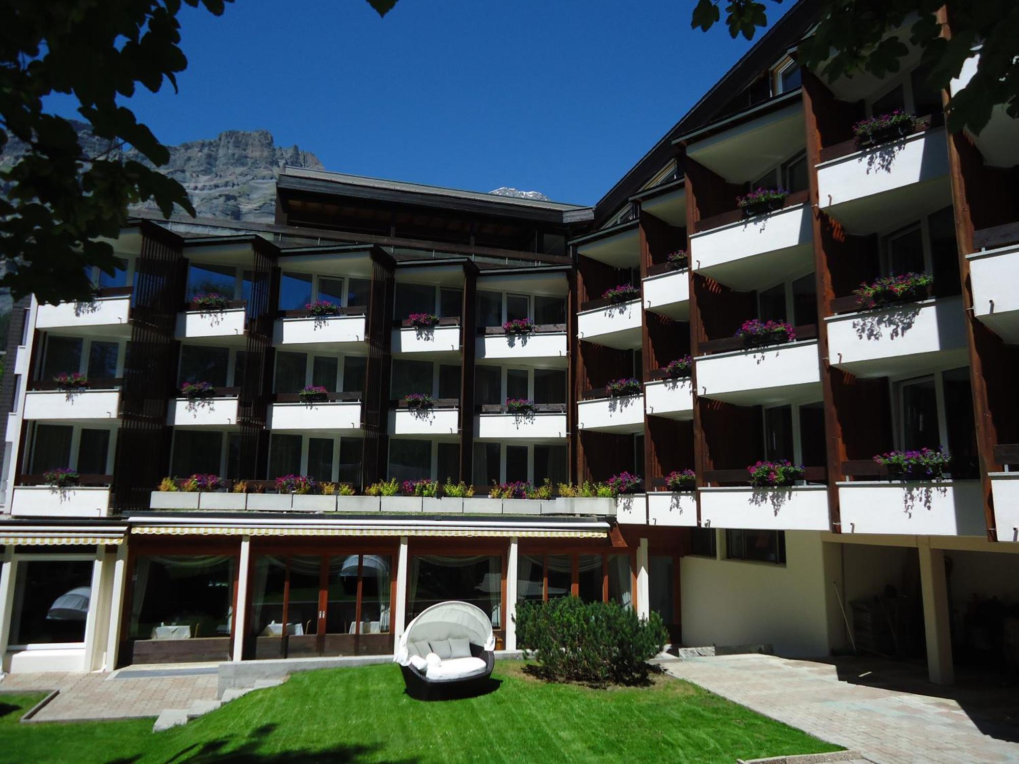 Hotel Quellenhof Лойкербад Екстериор снимка