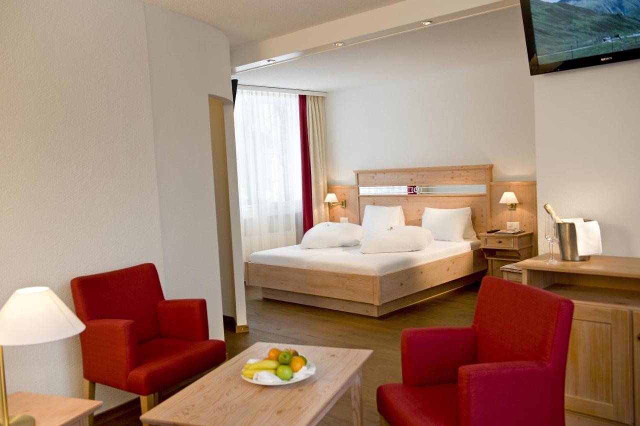 Hotel Quellenhof Лойкербад Екстериор снимка